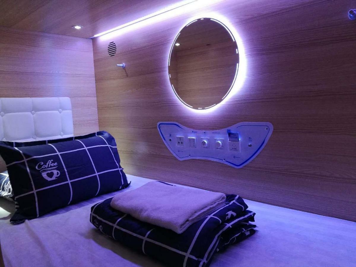 แคปซูลพอดแอทอัลยูนีด Hostel สิงคโปร์ ภายนอก รูปภาพ